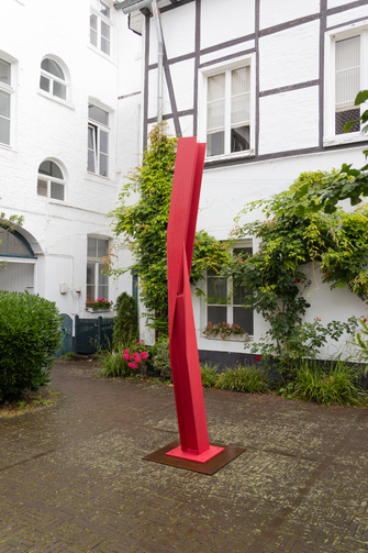 Peter Schwickerath, Stele rot, 2019