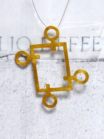 Dorothea Förster, Rechteck + 4 Ösen (rectangle + 4 eyelets), pendant, 2025 (model: 2023)