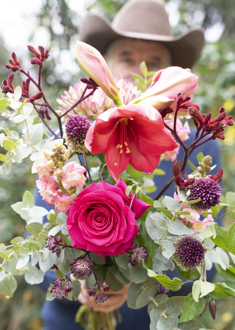 Ute Behrend, Florian (aus der Serie: Flowers you gave to me), 2024, &copy; Ute Behrend, VG Bild-Kunst, Bonn 2024