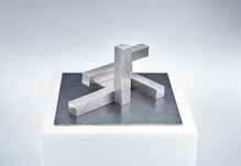 Peter Schwickerath, Variables Doppelobjekt (Variable double object ), 2019