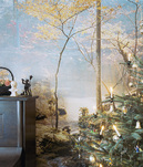 Thomas Wrede, Mozart und trinkender Mann vor Herbstlandschaft (aus der Serie 'Domestic Landscapes'), 2000, &copy; Thomas Wrede, VG-Bildkunst, Bonn