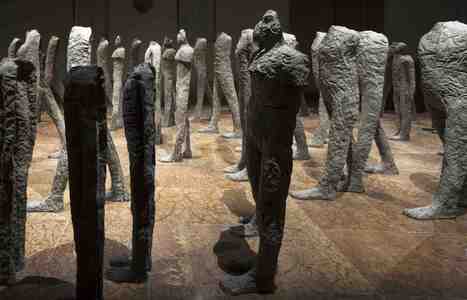 155-2015-03-Magdalena_Abakanowicz_Crowd_and_Individual_2015_Venice_PhotoChemollo.jpg (c) Alessandra Chemollo