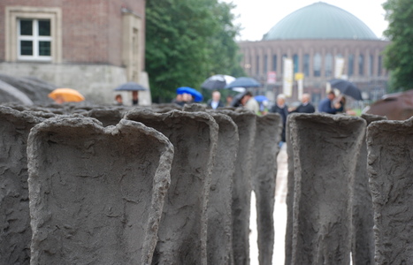 Magdalena Abakanowicz. space to experience, 2008 (c) Beck & Eggeling International Fine Art