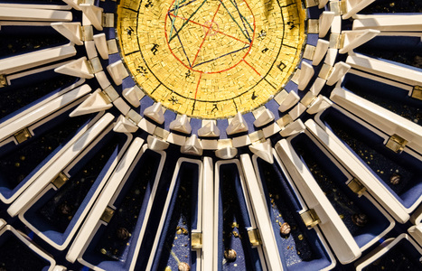 Bertozzi & Casoni. Waiting, Beck & Eggeling new quarters, 2013 (c) Beck & Eggeling International Fine Art