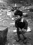Lucien Clergue, Enfant gitan, Rocheville, 1957