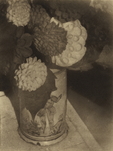 Heinrich Kühn, o.T. (Stillleben, Blumen im Becher), ca. 1920, &copy; Estate of the Artist/ Courtesy Kicken Berlin